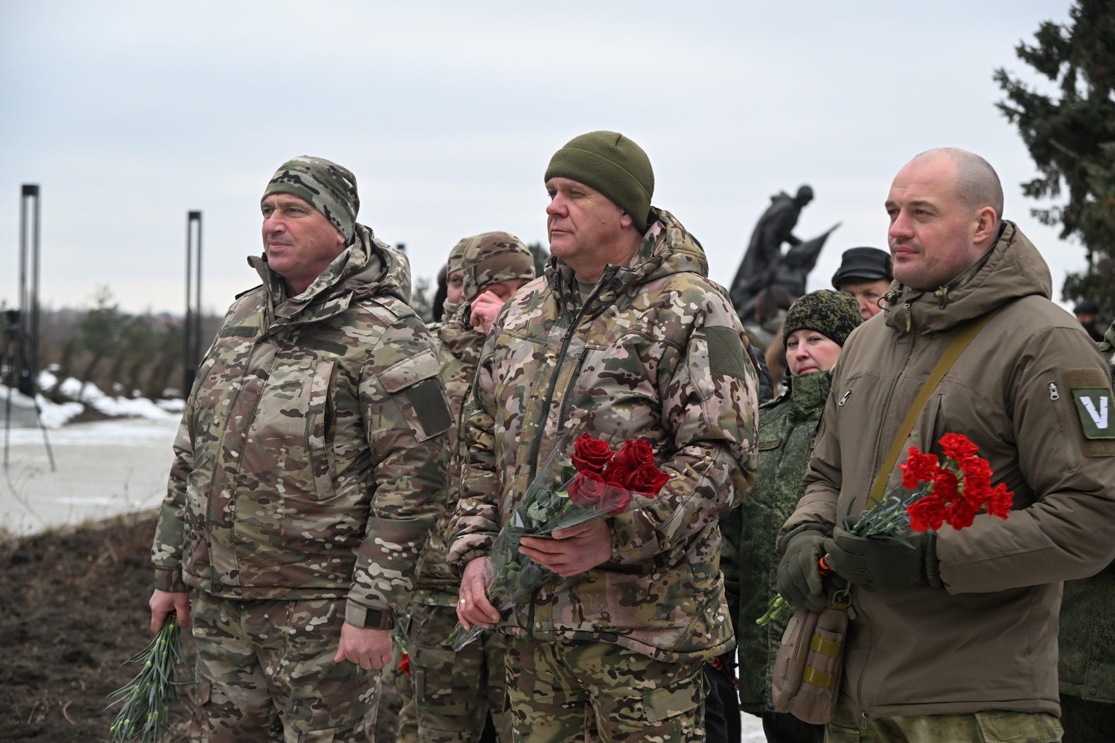 В День защитника Отечества руководители ЛНР и общественники возложили цветы  к мемориалу «Острая Могила» | 23.02.2024 | Луганск - БезФормата